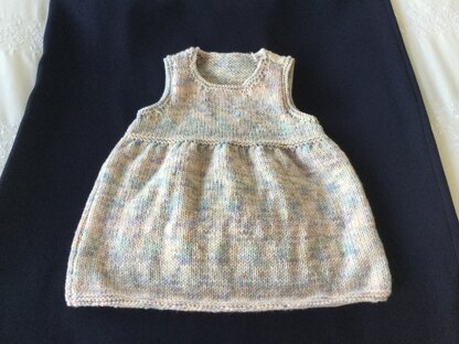 Baby pinafore