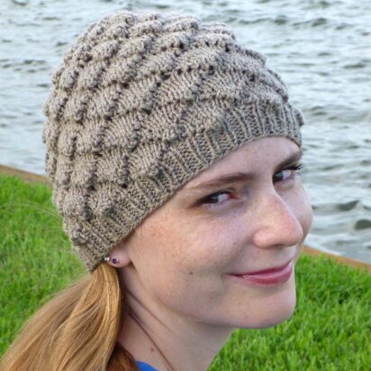 Pucker Up Hat - knitting pattern