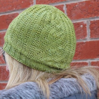 Interrupted swirl hat