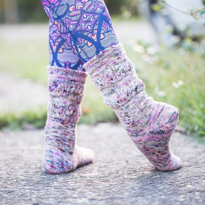 Everything's Coming Up Roses - knitting pattern
