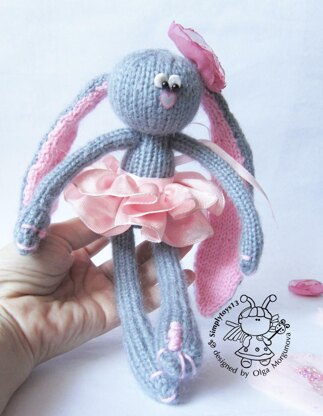 Bunny Peony doll knitted flat