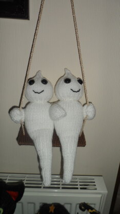 "ghosties on a swing!'