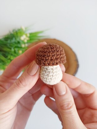 Crochet Mushroom Amigurumi Pattern: Christmas Ornaments & Keychain