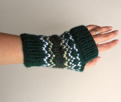 Fits Like a Glove: Fingerless Glove with Fair Isle