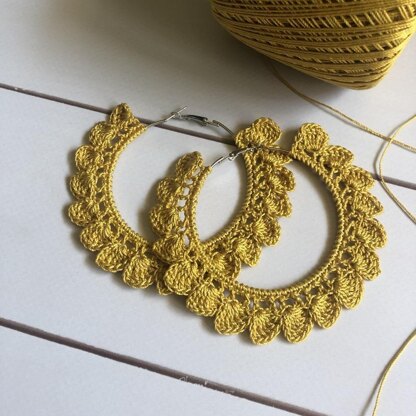 131. Laurel Wreath Earrings