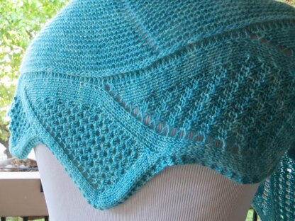 Refracted Waves Shawl