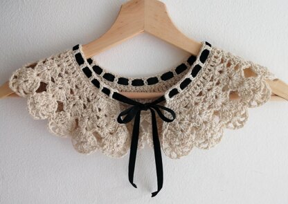 VIOLET CROCHET LACE FAUX COLLAR