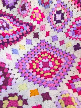 Shabby Chic Granny Square Throw