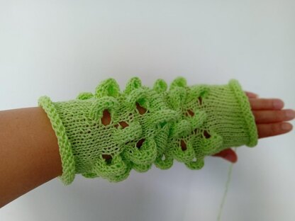 Fingerless Staggered loops