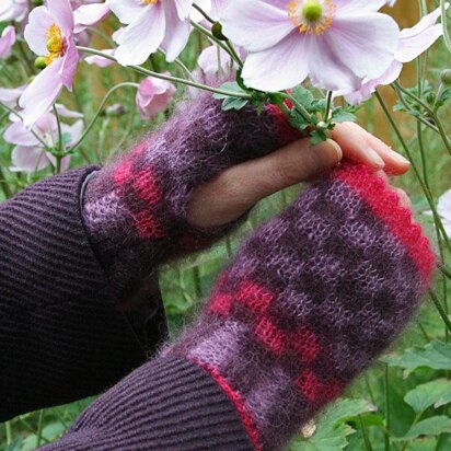 Anemone fingerless mittens
