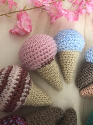 Ice Cream Cone amigurumi