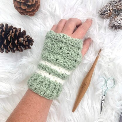 Wheelwright Fingerless Gloves