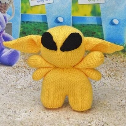 Cosmos the Alien - knitting pattern
