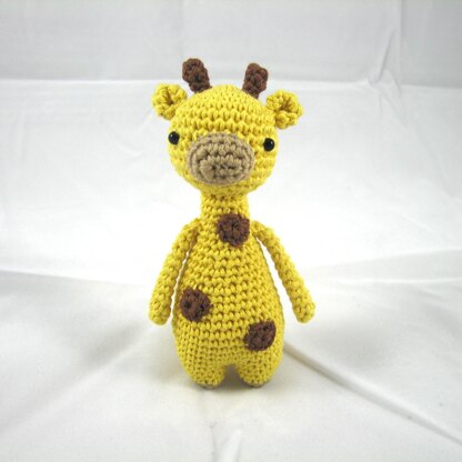 Mini Giraffe Crochet Amigurumi Pattern