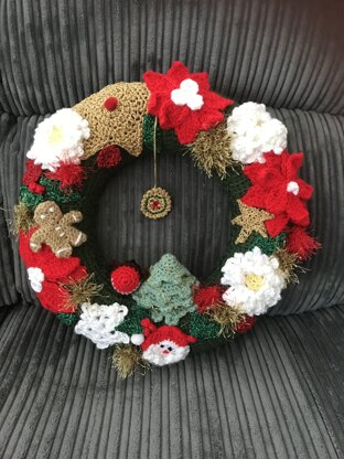 Crochet Christmas Wreath