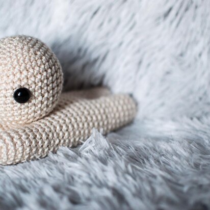 Laying "Flat" Amigurumi