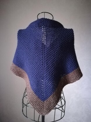 Outlander inspired Claire Navy blue brown shawl knittin pattern