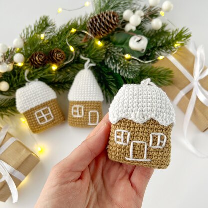Christmas gingerbread house crochet ornament pattern Amigurumi