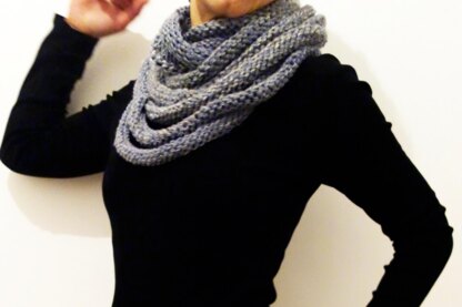 Ripped Ribbed Chunky Cowl