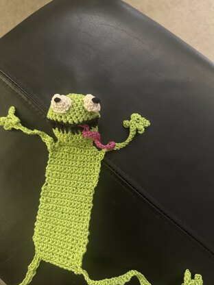 Freddy frog bookmark