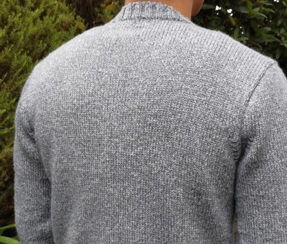 Classic Wanderer Sweater - German