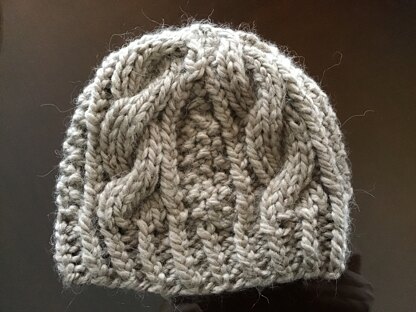 Cabled Tassel Hat in Lion Brand Wool-Ease Thick & Quick - L40181