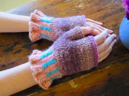 Elinor Fingerless Gloves