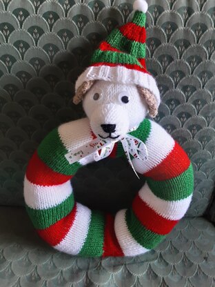 Puppy Christmas Wreath Knitting Pattern