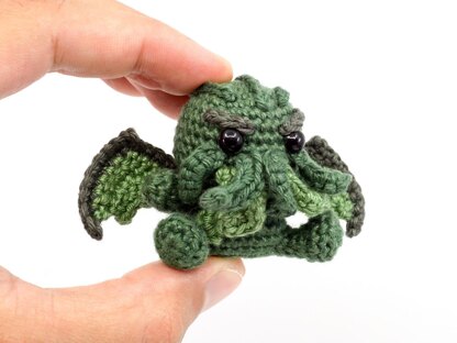 Mini Cthulhu Crochet Pattern