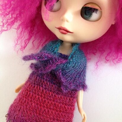 September Shawl for Blythe doll