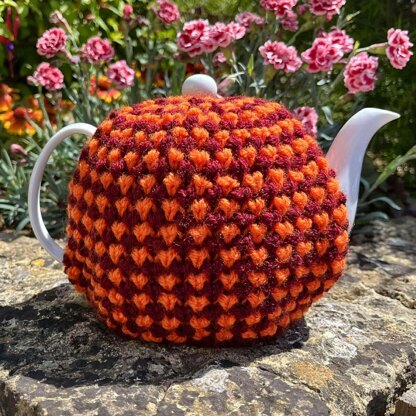 Retro Tweed 4 Cup Teapot Cosy Knitting Pattern.