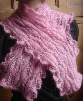 Lacy zig-zag cable scarf with leaf shaped edgings and picot hem
