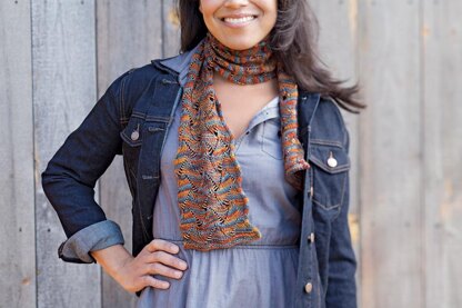 Reversible Undulating Waves Scarf