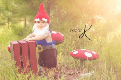 Gnome and Santa Newborn to Child 5