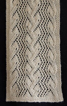 Victorian Leaf and Trellis Scarf