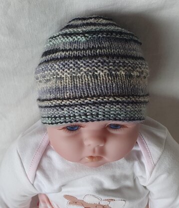 Paisley - Babies 4ply stocking and garter stitch beanie