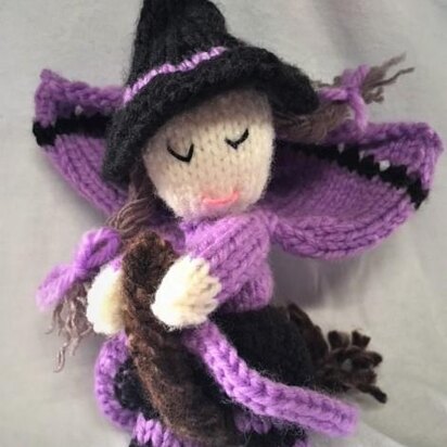 Willow the Flying Witch - knitting pattern