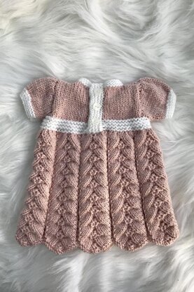 P33 Wavy Edged Doll's Dress