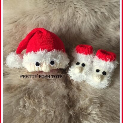 Santa snuggles hat and bootee set