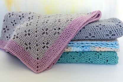 Petals for Ava Crochet Baby Blanket Pattern