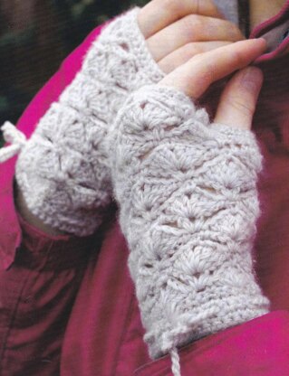 Fantail Crochet Gloves