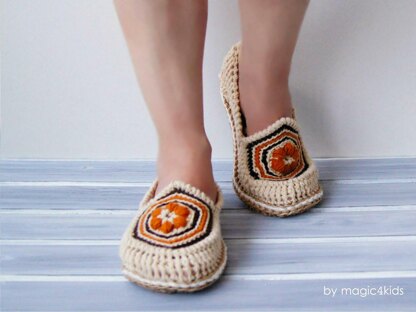 Hexagon slippers