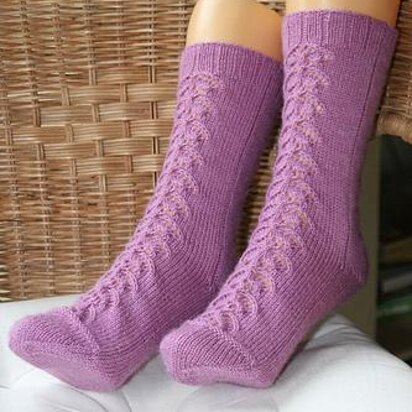 Lotus Lace Socks - knitting pattern