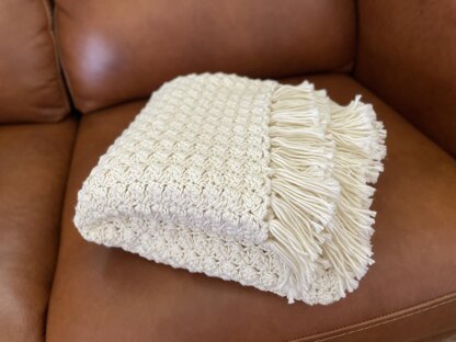 Shell Stitch Lightweight Blanket