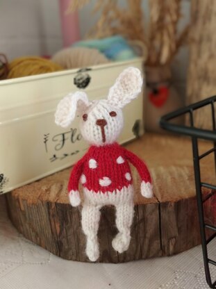 Rabbit toy knitting pattern