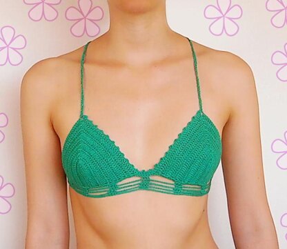 PASSION bikini top _ C34 Crochet pattern by Akari Crochet Patterns