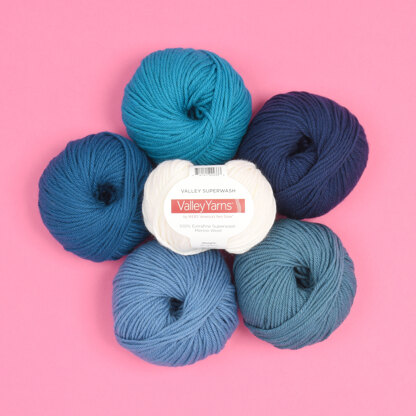 Valley Yarns Superwash Sport - Denim (25) 50g (1.8oz) 100% Merino Wool