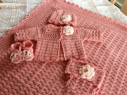 Shelly Sweater and Booties 12-107