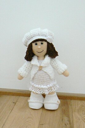 Alice - the Doll in White