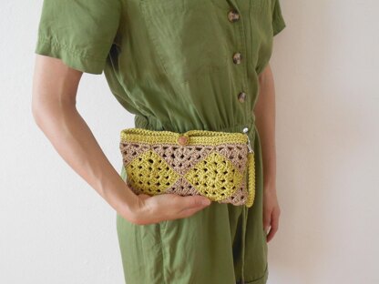 Granny Square Clutch